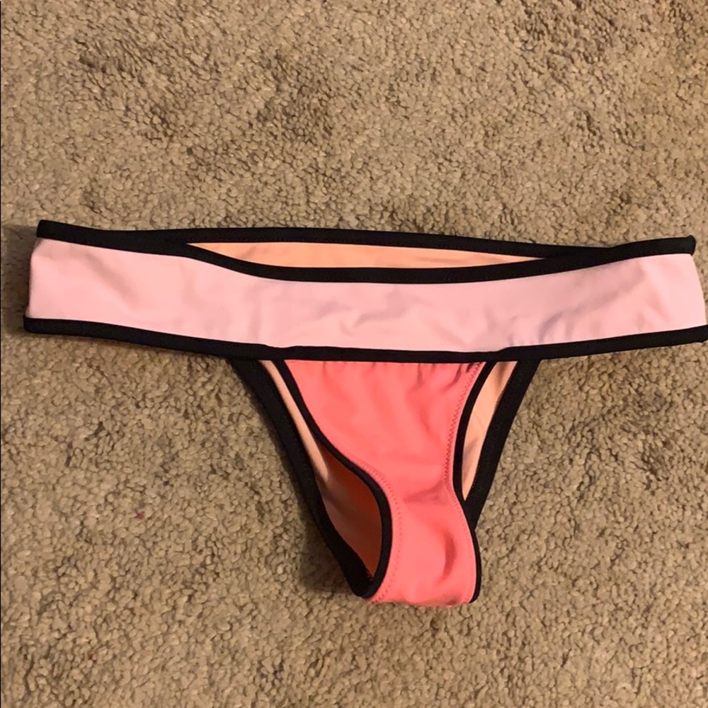 VS bikini bottoms. Very cheeky. No flaws